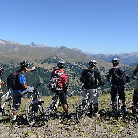 Les Villages Club Du Soleil - Vars Vars  Exteriör bild